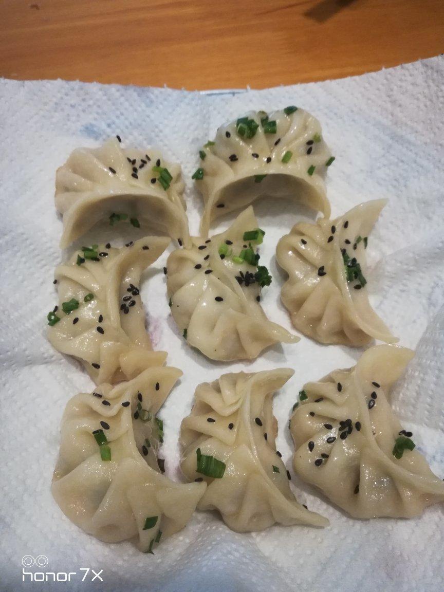 早餐来一锅香脆的生煎饺子