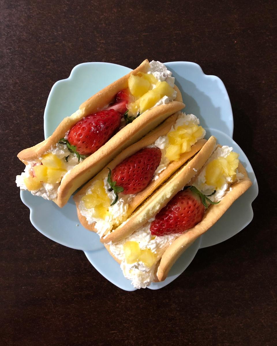 韩国最热门的甜品店Le Bread Lab的草莓蛋糕卷