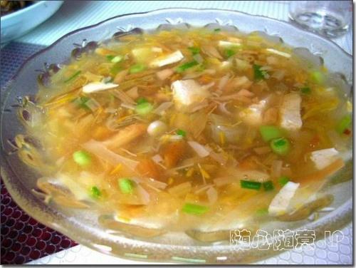 黄花豆腐汤