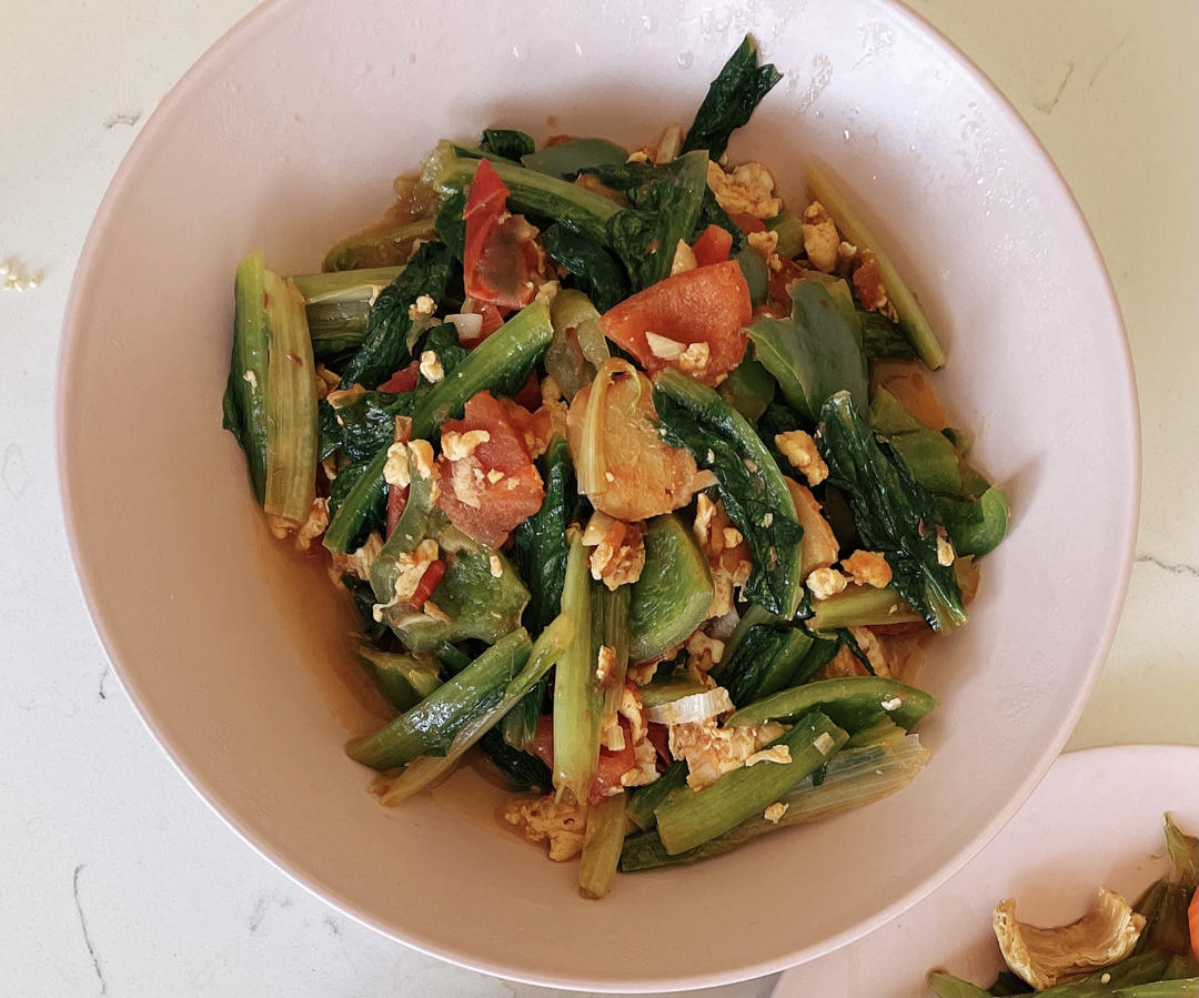 番茄油麦菜炒鸡蛋