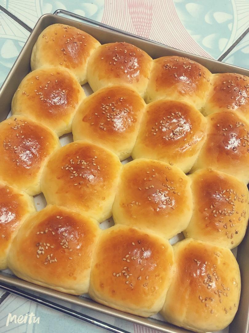 🥛超简单快手，柔软拉丝，一次发酵，牛奶小餐包