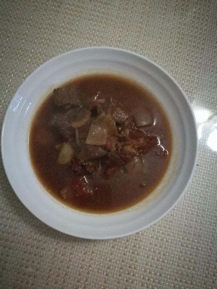 一个话唠包教包会的香浓红烩牛腩