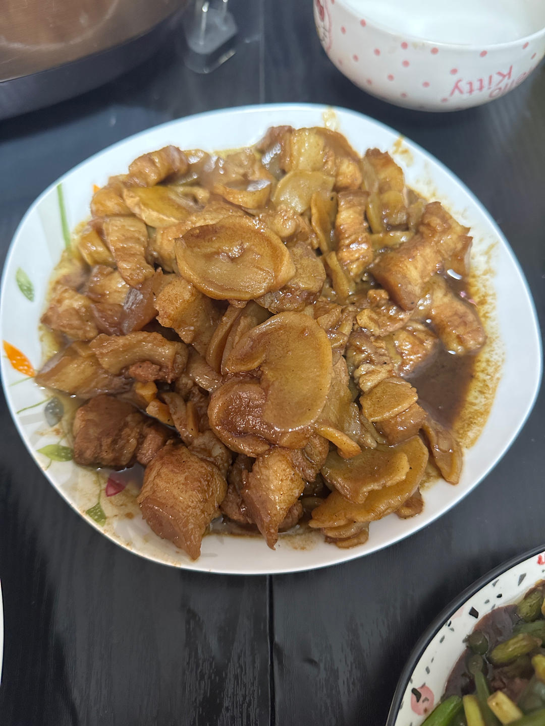 红烧肉炖土豆干