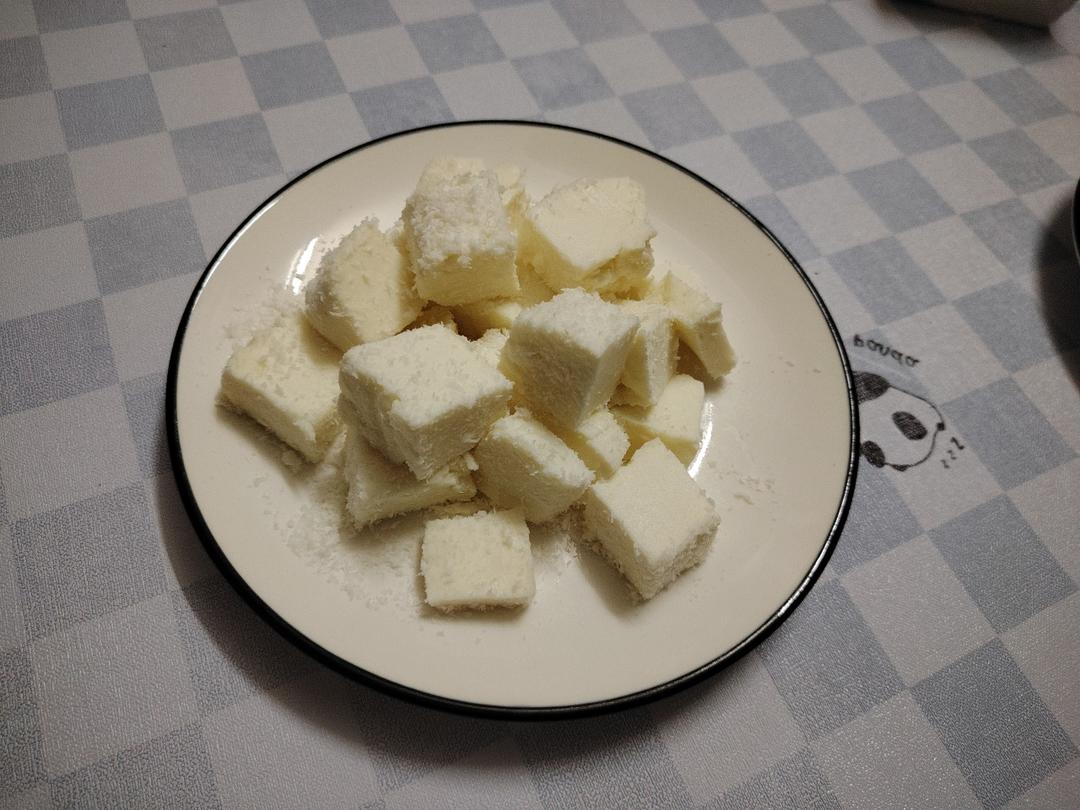 椰蓉牛奶小方