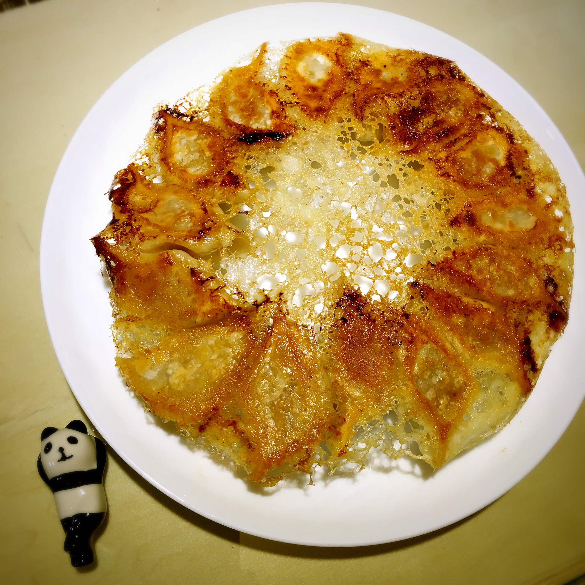 速冻水饺吃腻了吗~变锅贴吧(๑´ڡ`๑)