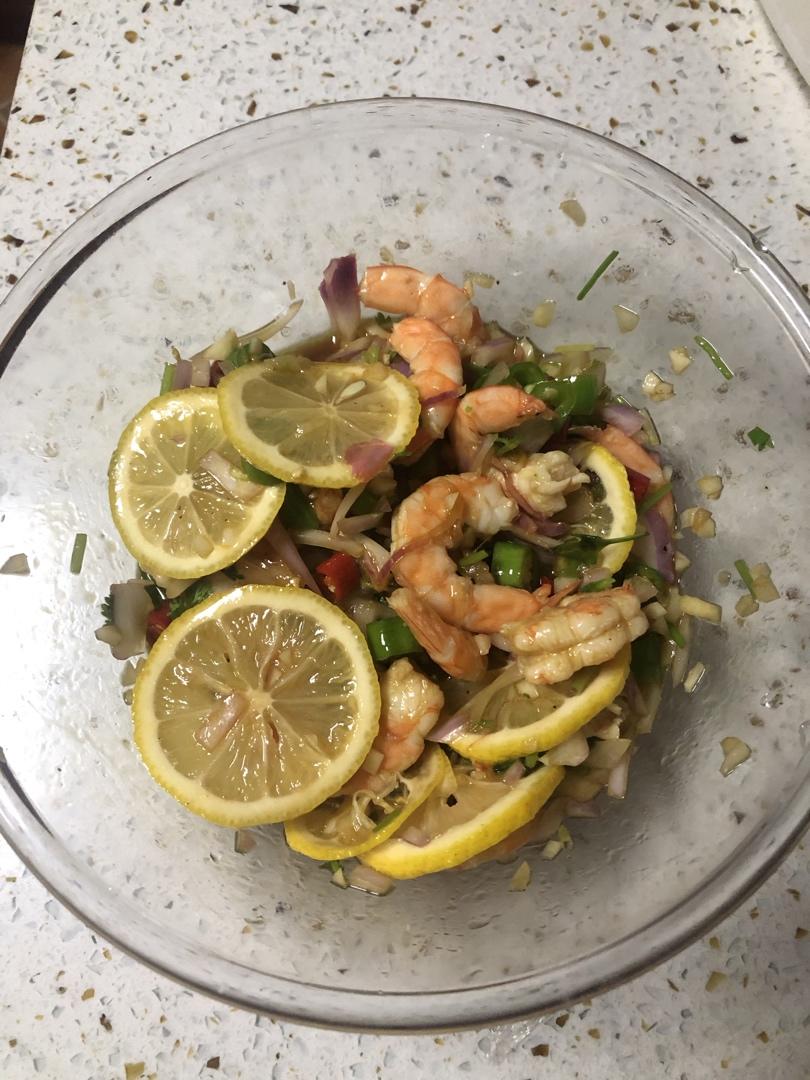 鲜嫩爽口❗️巨好吃的酸辣柠檬虾❗️一看就会超过瘾