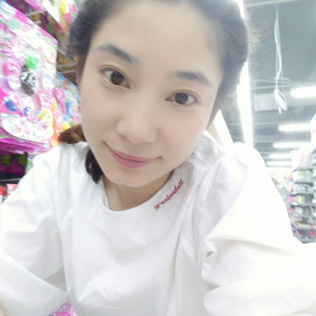爱撒娇的小妖精