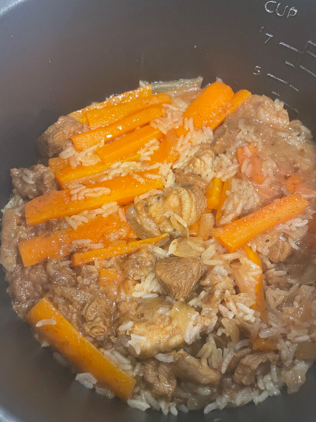 新疆抓饭（简单又好吃的电饭锅版）