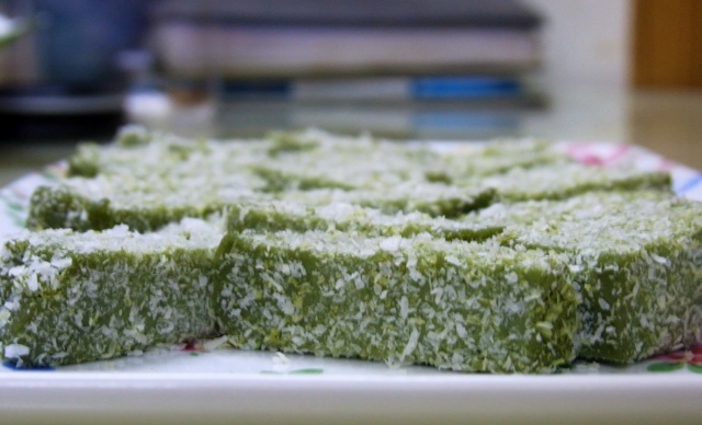 完胜85度C牛奶椰丝小方