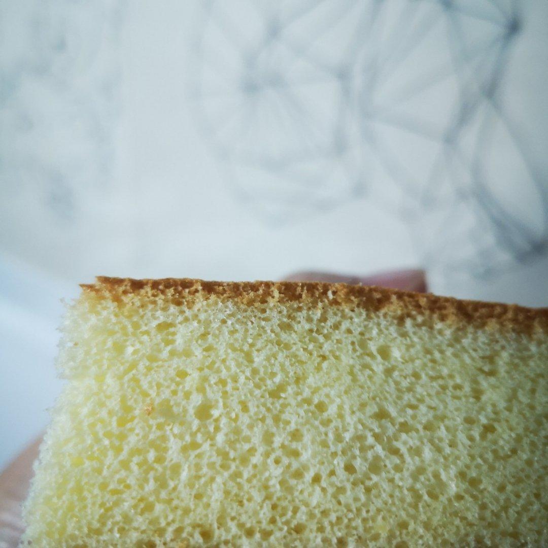 超简单完美戚风蛋糕（6寸2蛋）附打发、翻拌、脱模视频