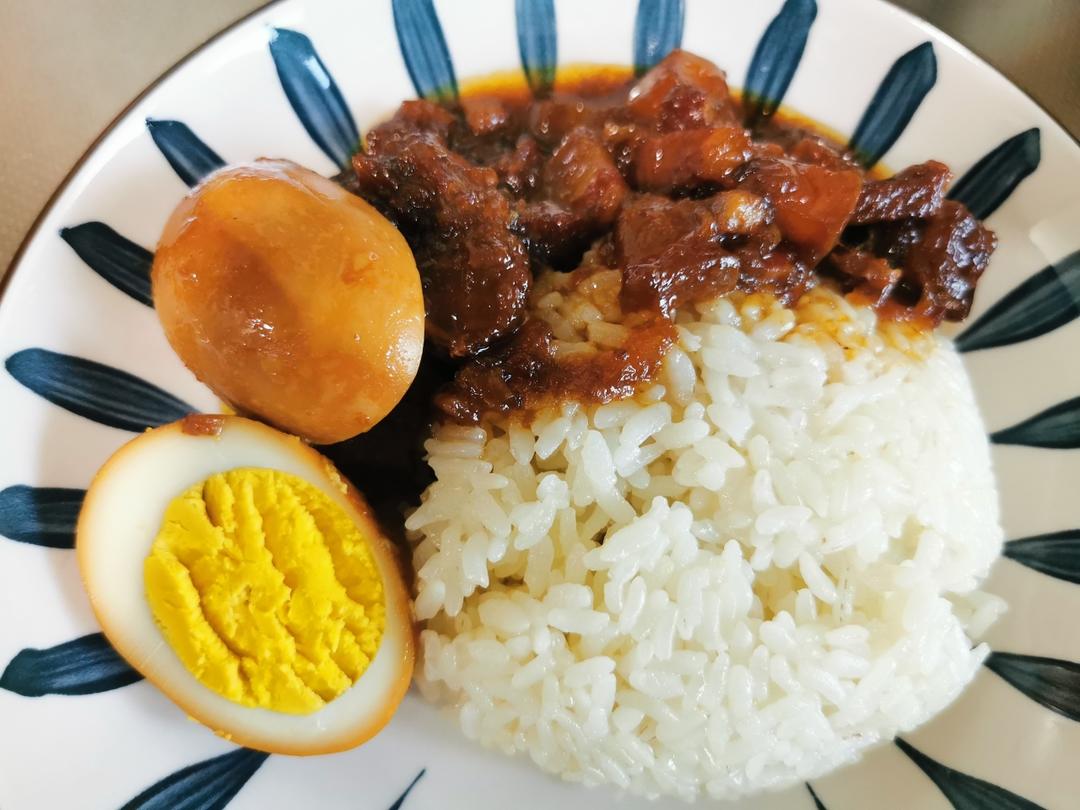 香喷喷的台式卤肉饭~ 现炸的红葱酥也太香了吧～的做法