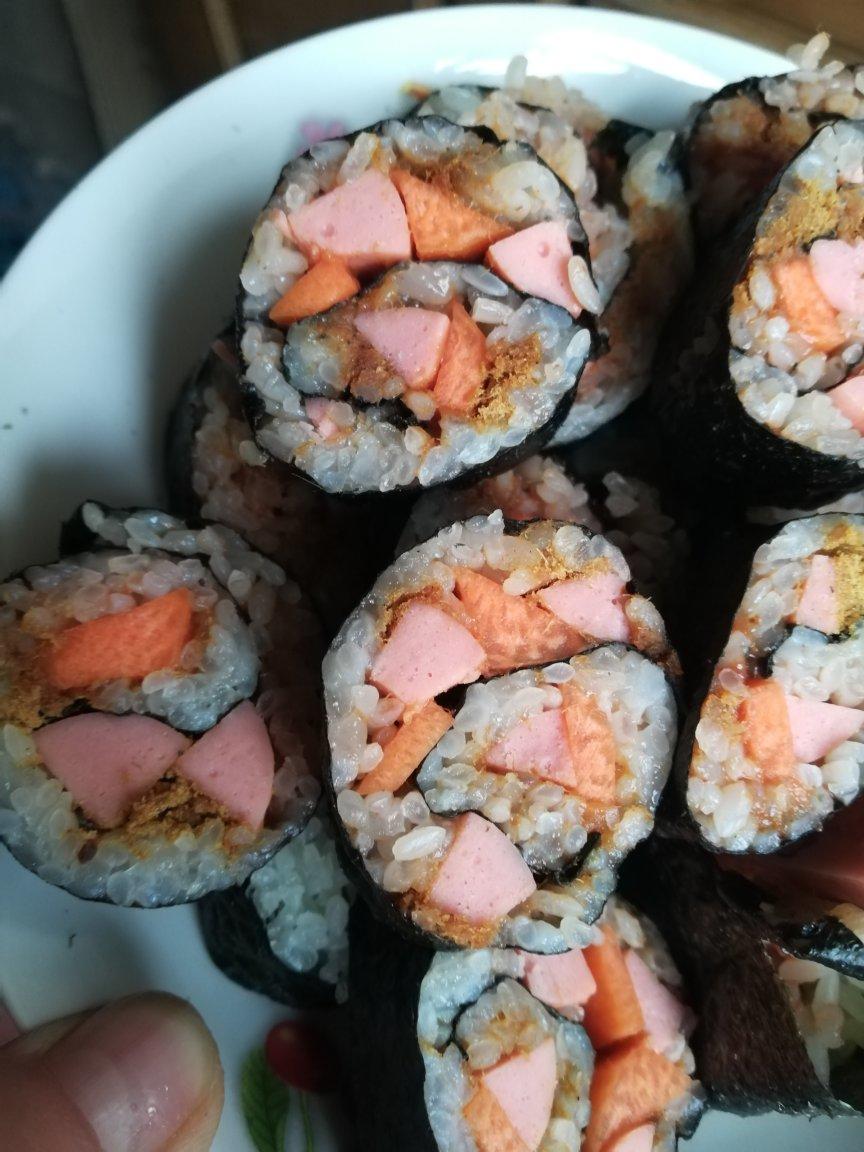 紫菜卷寿司
