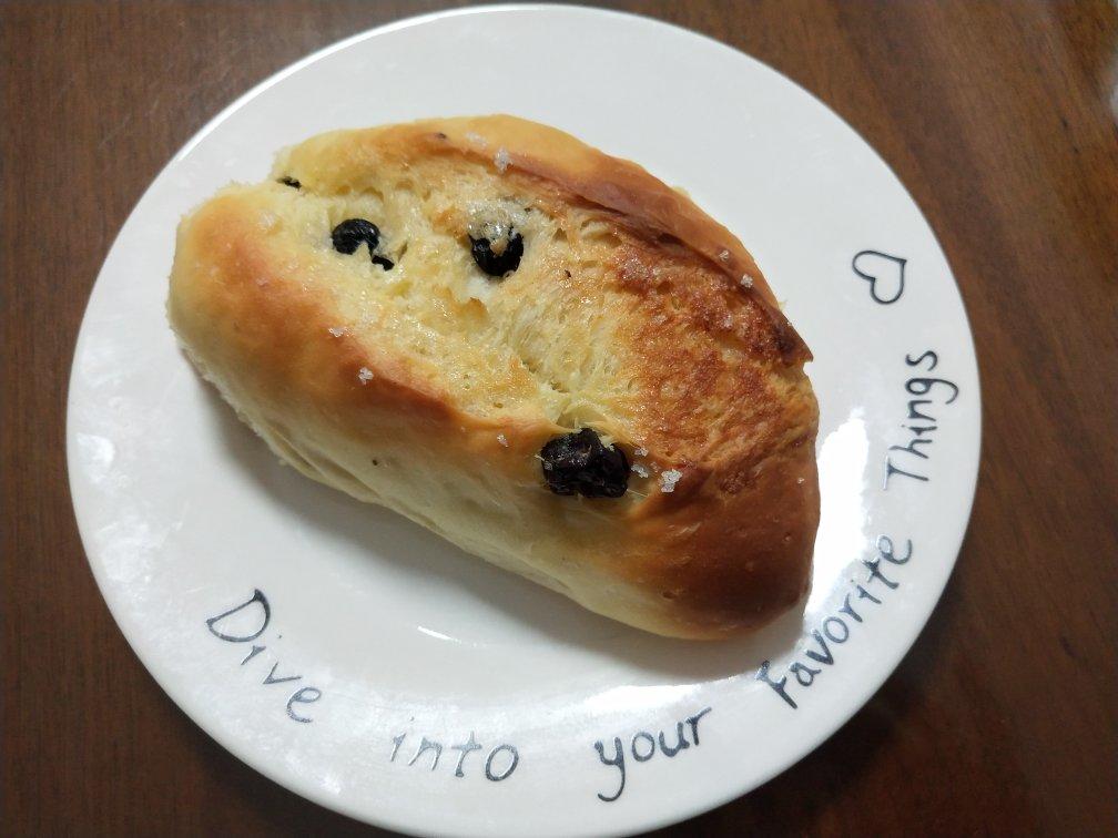 葡萄软欧（仿原麦山丘）Milk flavored bread filled with raisins and butter