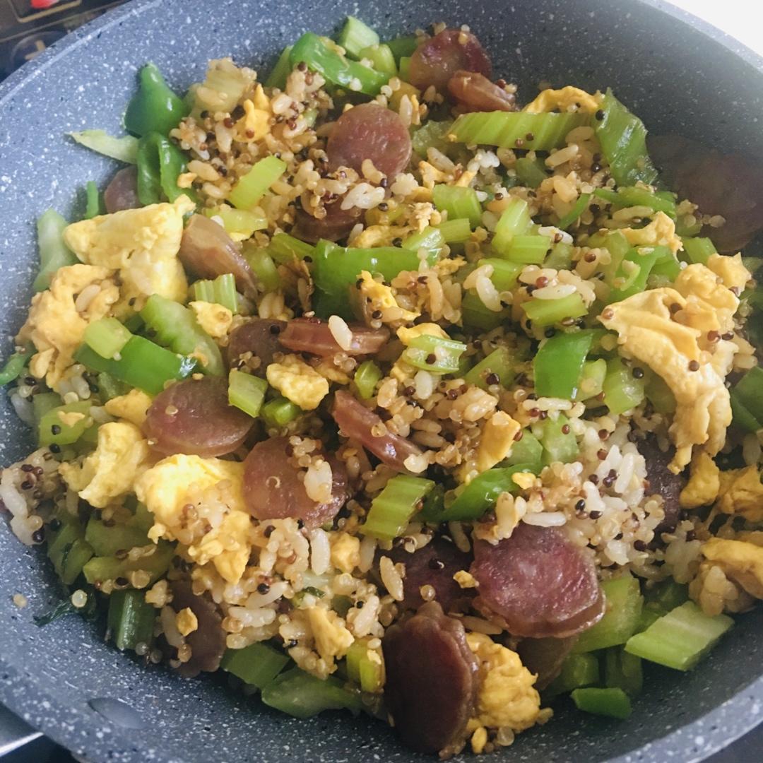 香菇腊肠藜麦饭