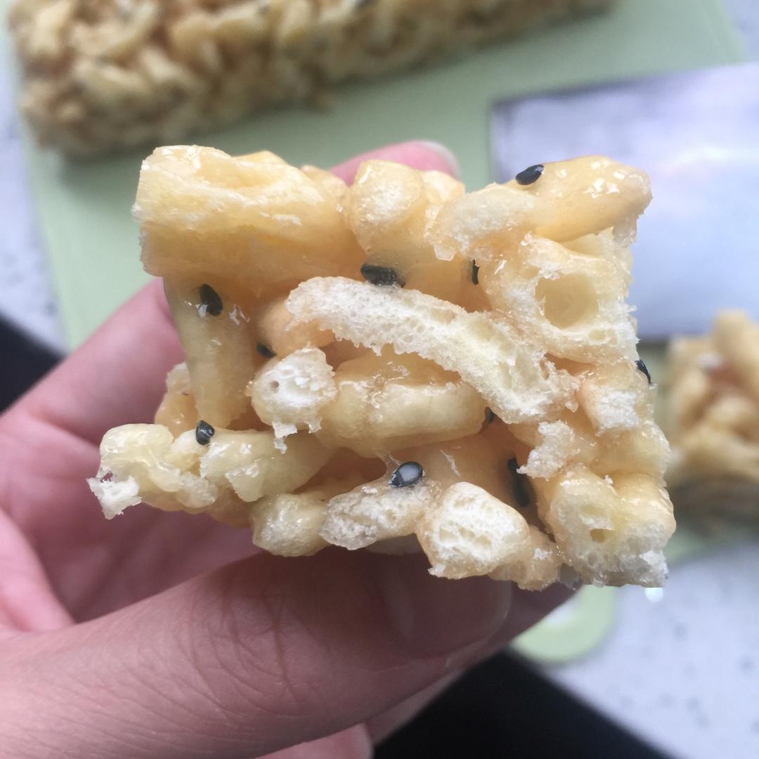 （视频食谱）自制沙琪玛／萨其马