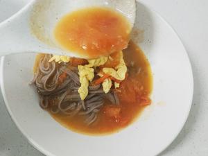 连汤都不放过的浓郁🍅番茄鸡蛋面😋的做法 步骤15