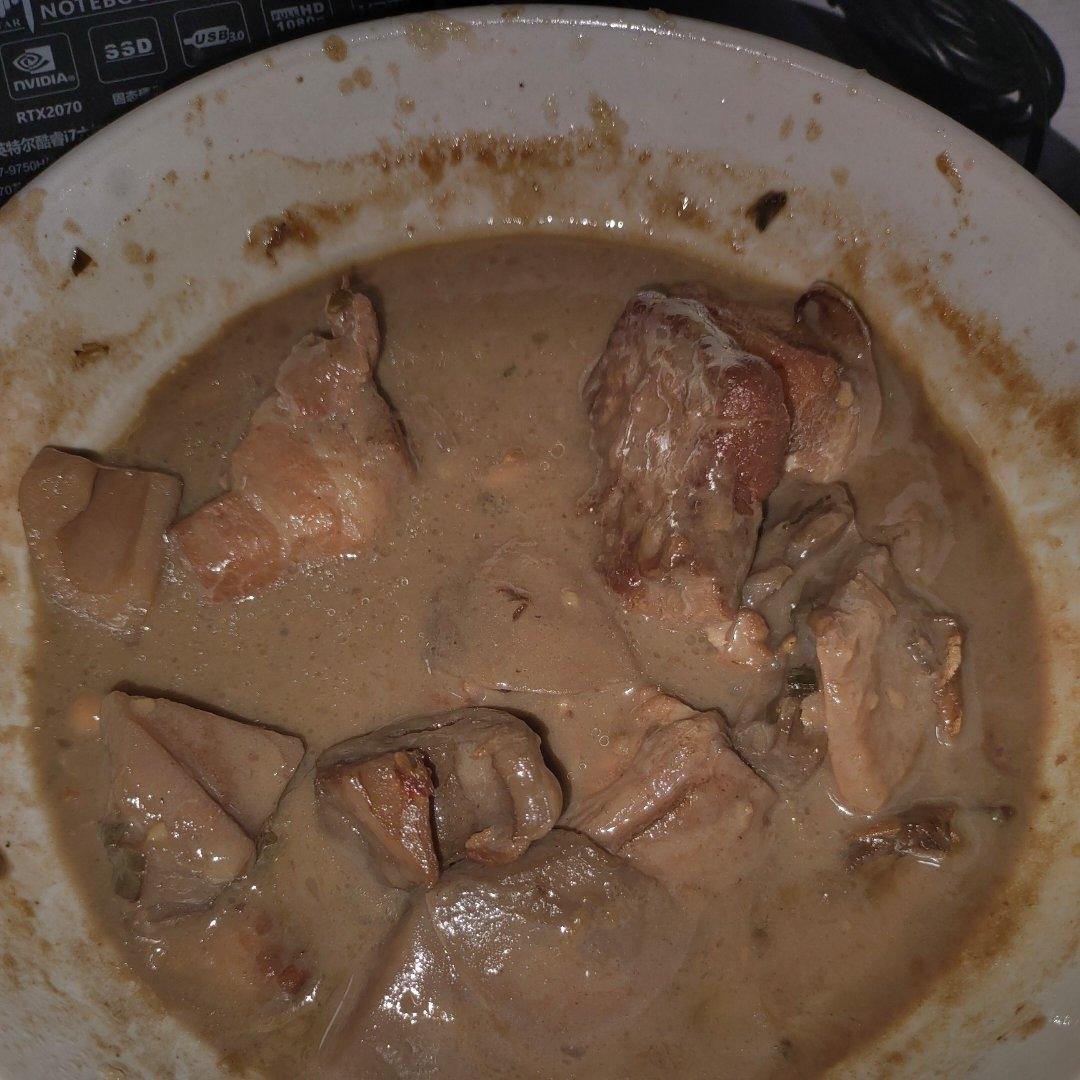 南乳焖五花肉莲藕