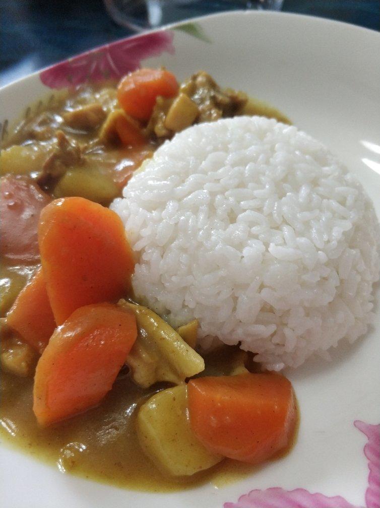 咖喱鸡肉饭
