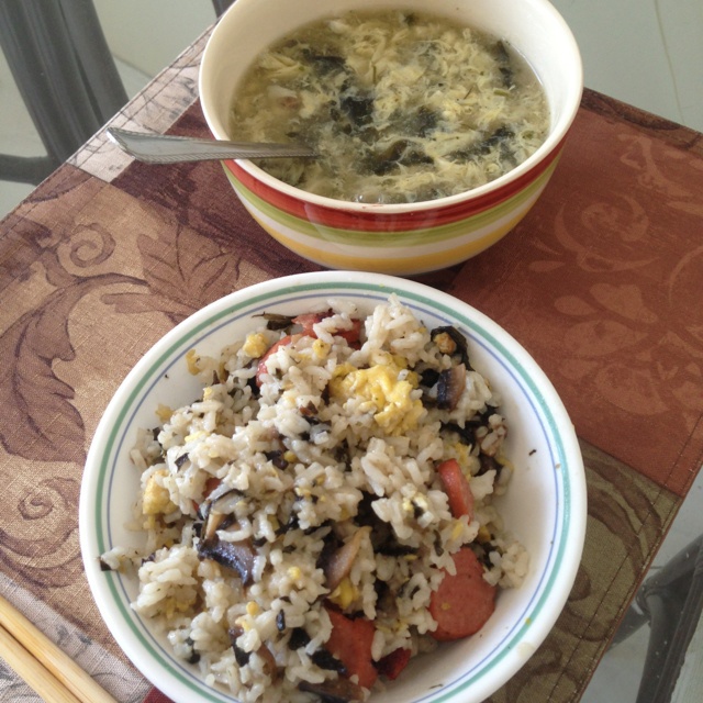 低卡瘦身紫菜蛋炒饭