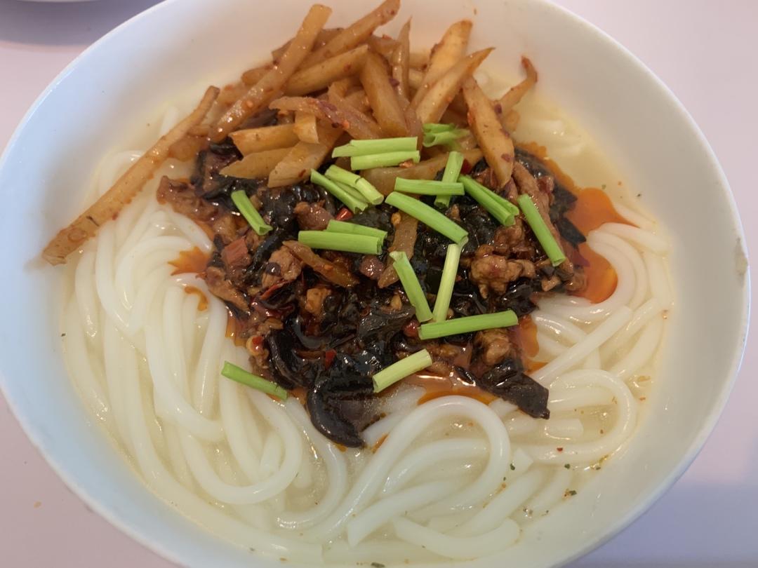 湖南邵阳木耳肉丝臊子