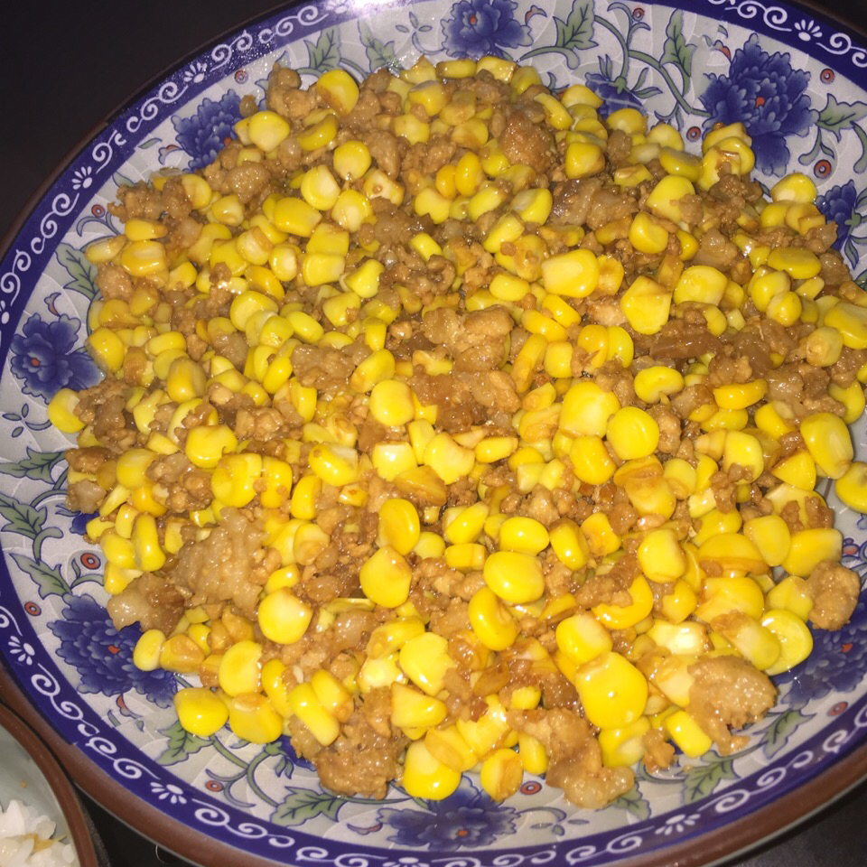 21做的玉米炒碎肉减肥的食谱