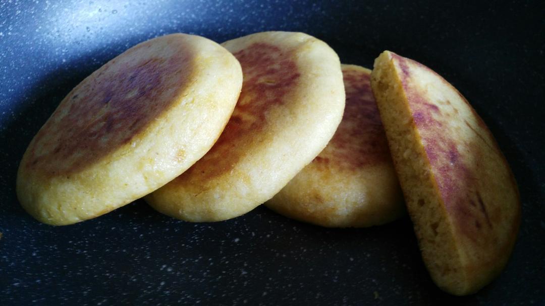 发面四合面饼子
