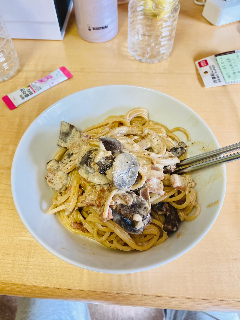 白蘑菇奶油培根意面