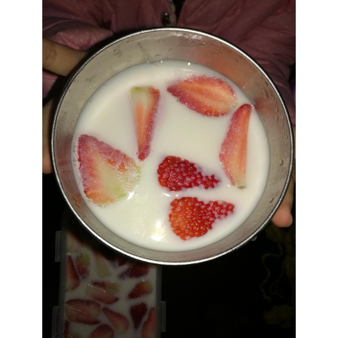 草莓牛奶羊羹（奶粉版）