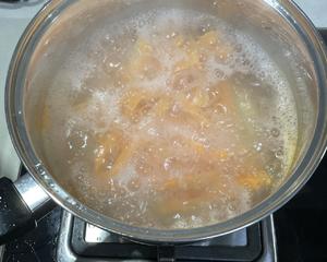 炸红薯条/炸地瓜条、炸薯条/炸土豆条、炸荔浦芋头（附速冻保存法）——中式茶点和甜品（三十二）的做法 步骤2