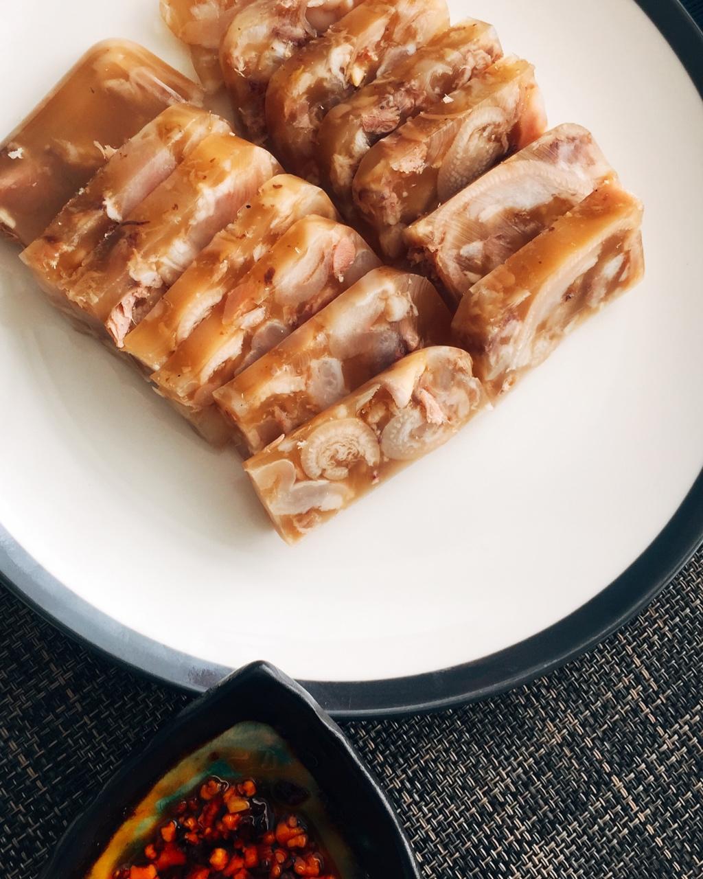 堂妈教你做年夜饭必吃———猪蹄冻