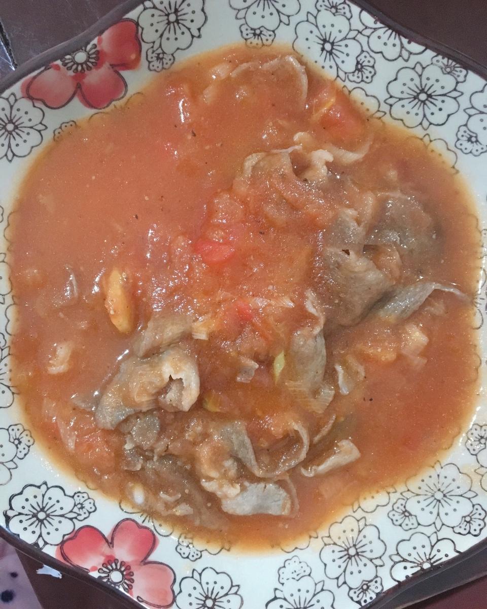 金针菇肥牛番茄锅