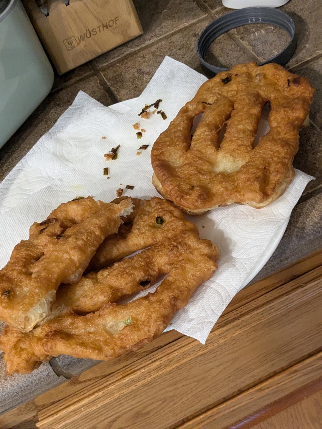 炸油饼这么做 蓬松柔软不浸油 附细节视频详解