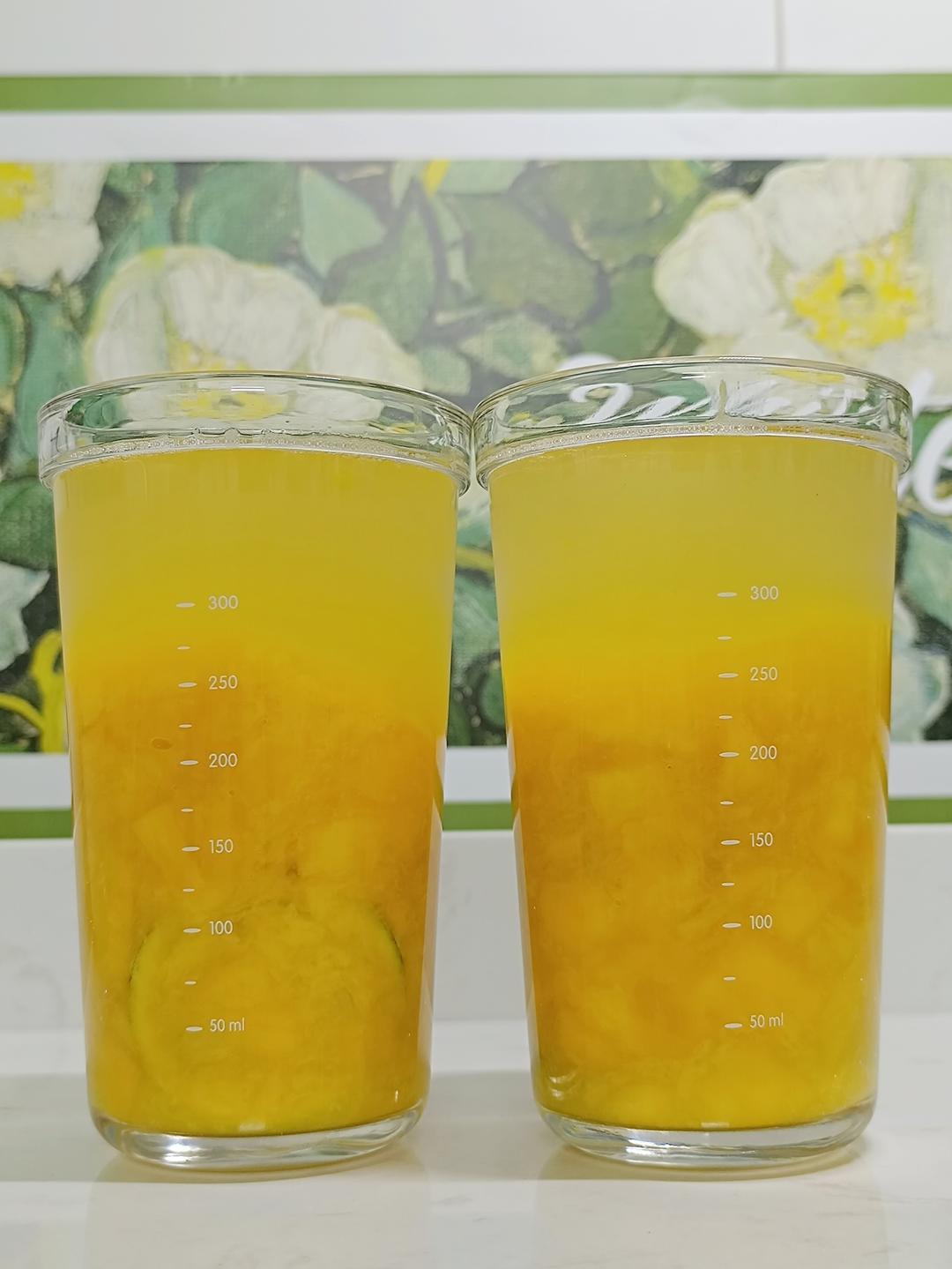 不用加糖的手捣芒果柠檬茶