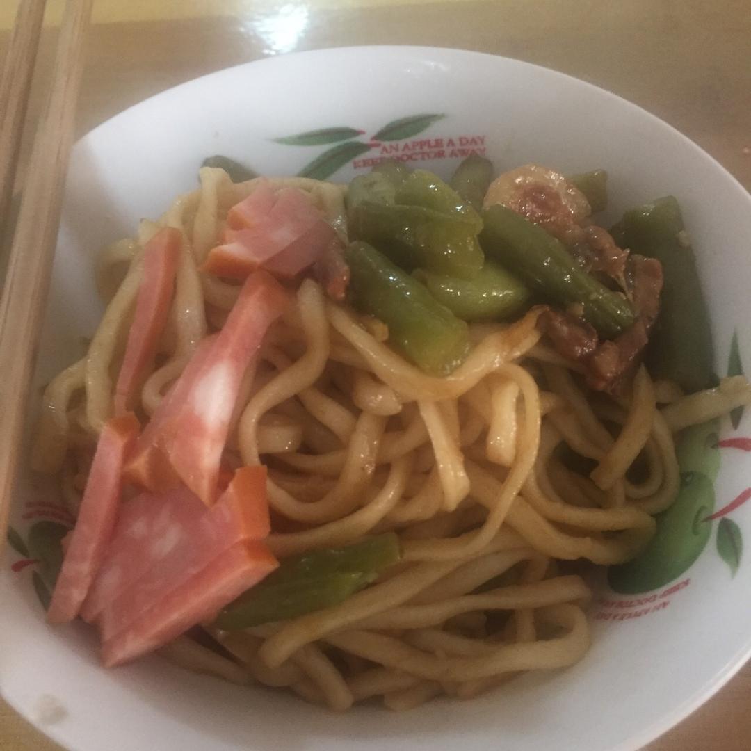 豆角焖面