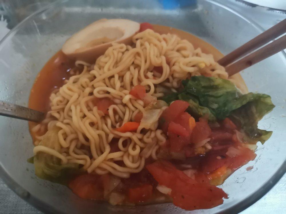 面是张云雷的泡面