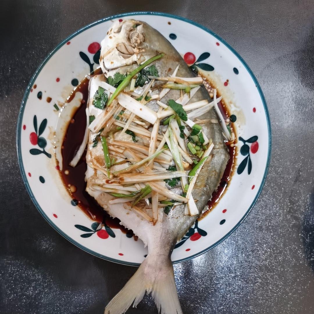 清蒸鲳鱼
