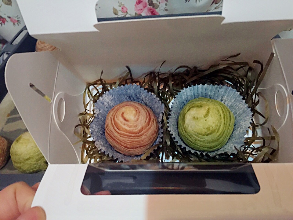 蛋黄酥~紫薯、抹茶、原味~花好月圆，中秋快乐~内附一次做六色蛋黄酥方法~