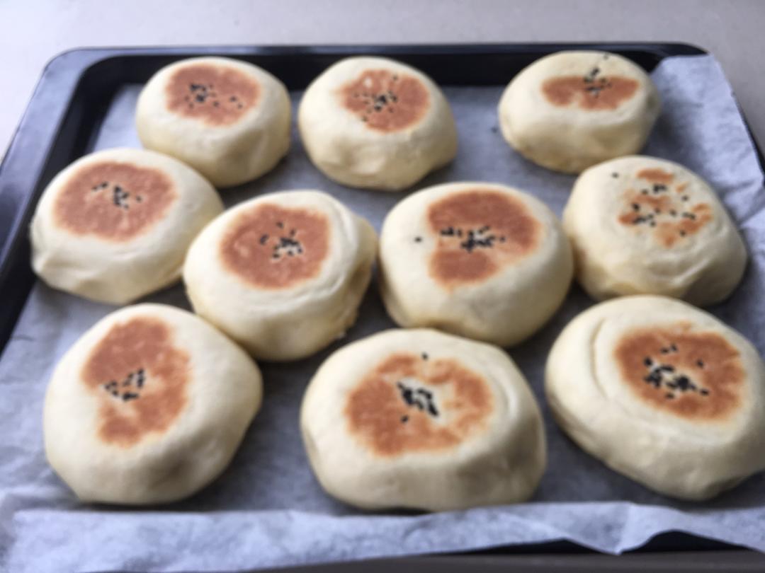日式豆沙面包（皮肤透亮的软妹子）