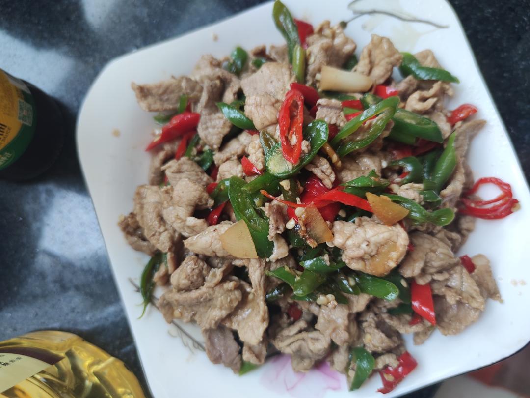 辣椒炒肉的做法