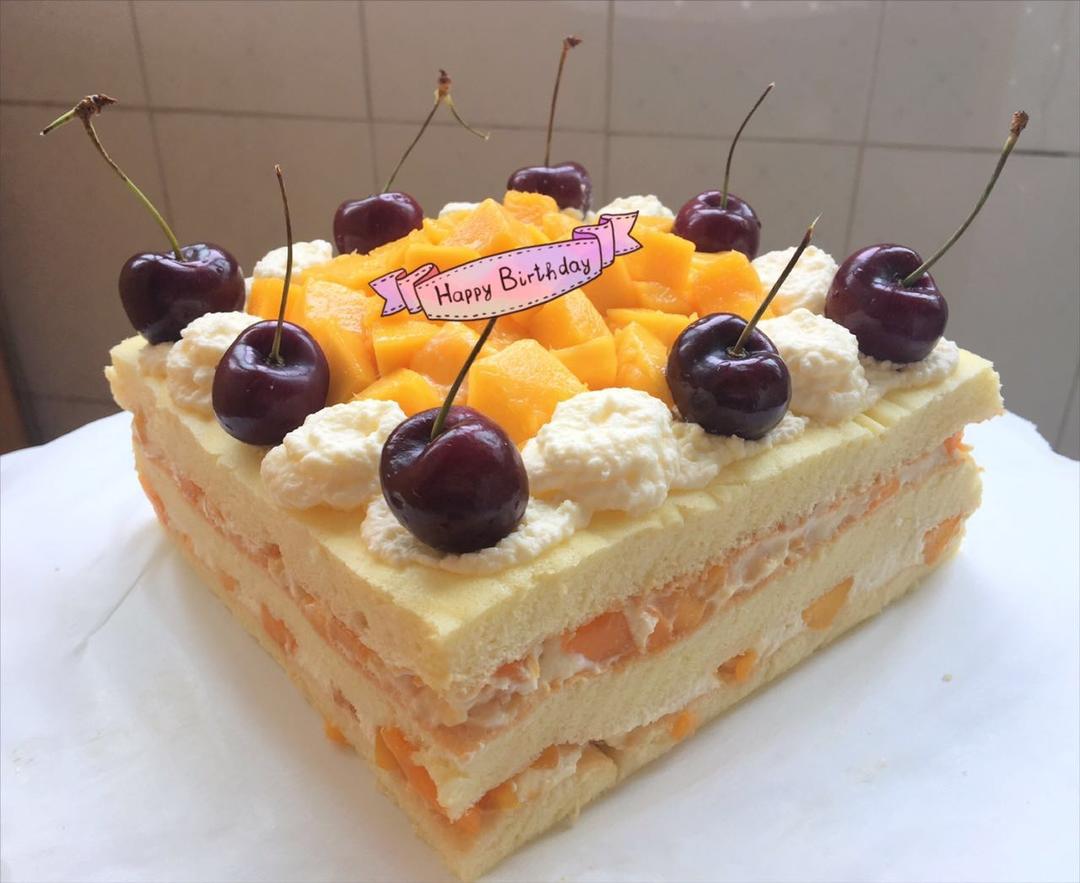 sofy小慧做的方形水果夹层蛋糕