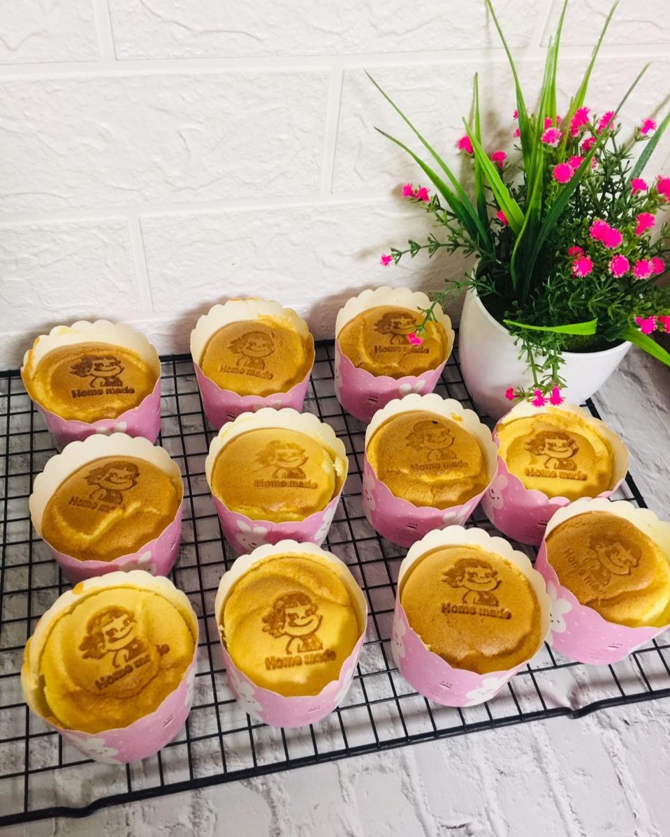 纸杯蛋糕 🧁酸奶小蛋糕   ——附视频