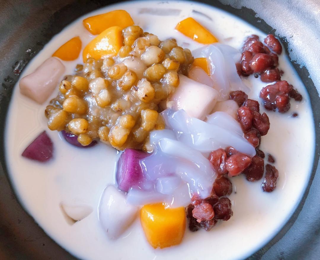 芊ma做的芋圆红豆奶茶