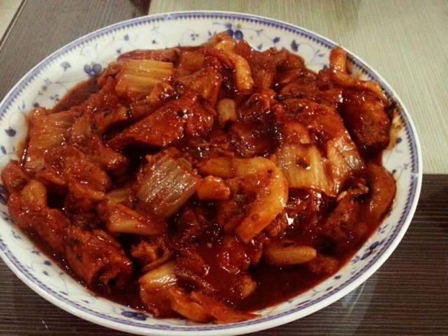 辣白菜炒五花肉
