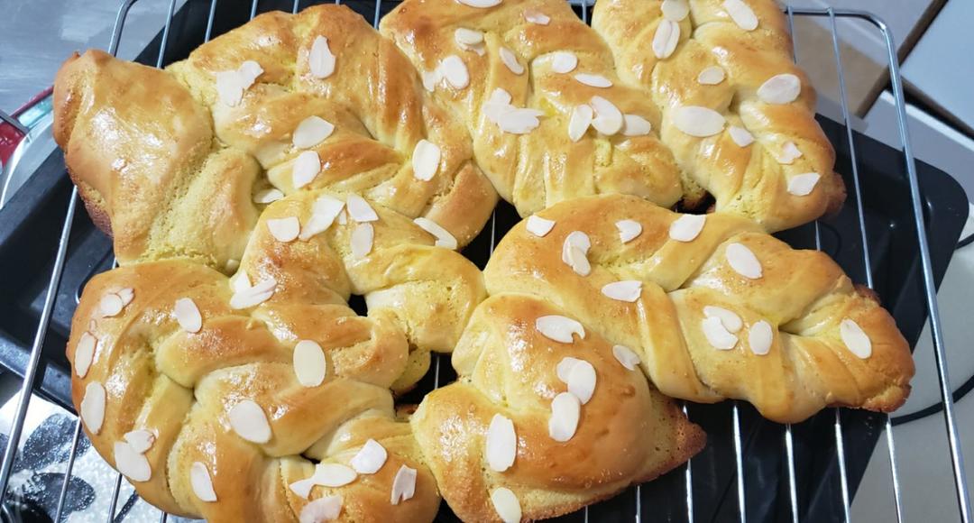 杏仁奶油软排包