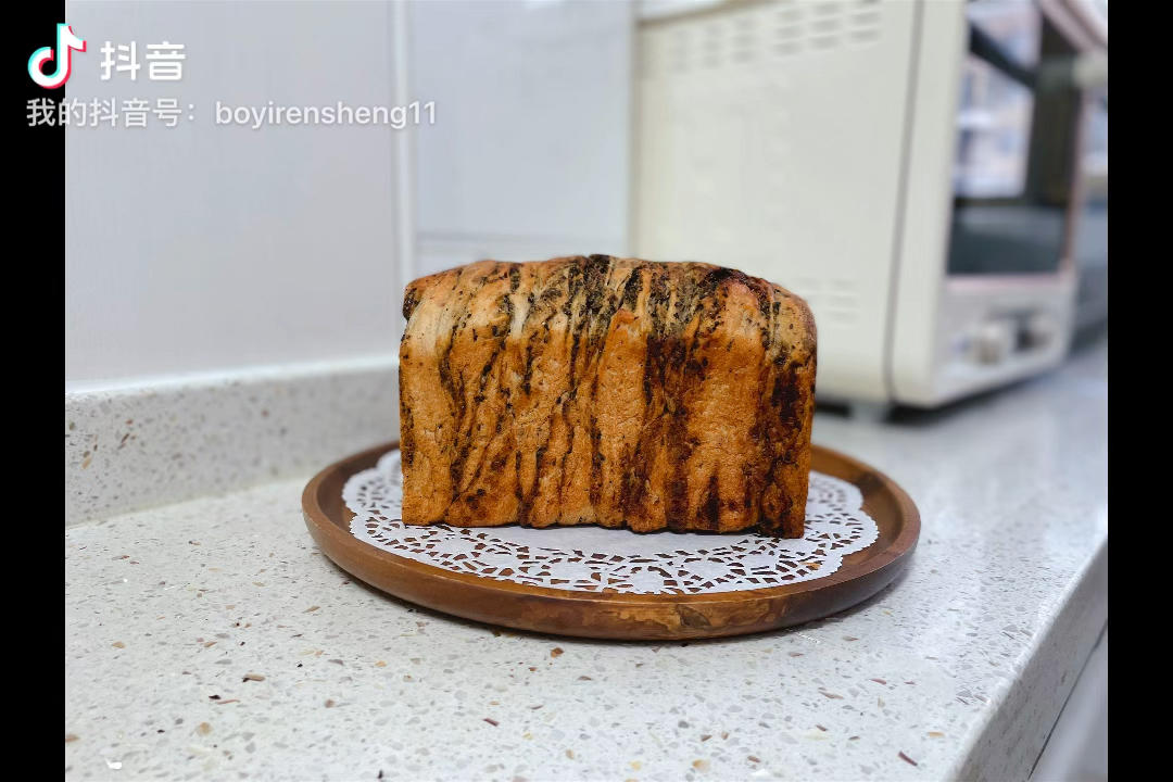 黑芝麻油酥杂粮吐司