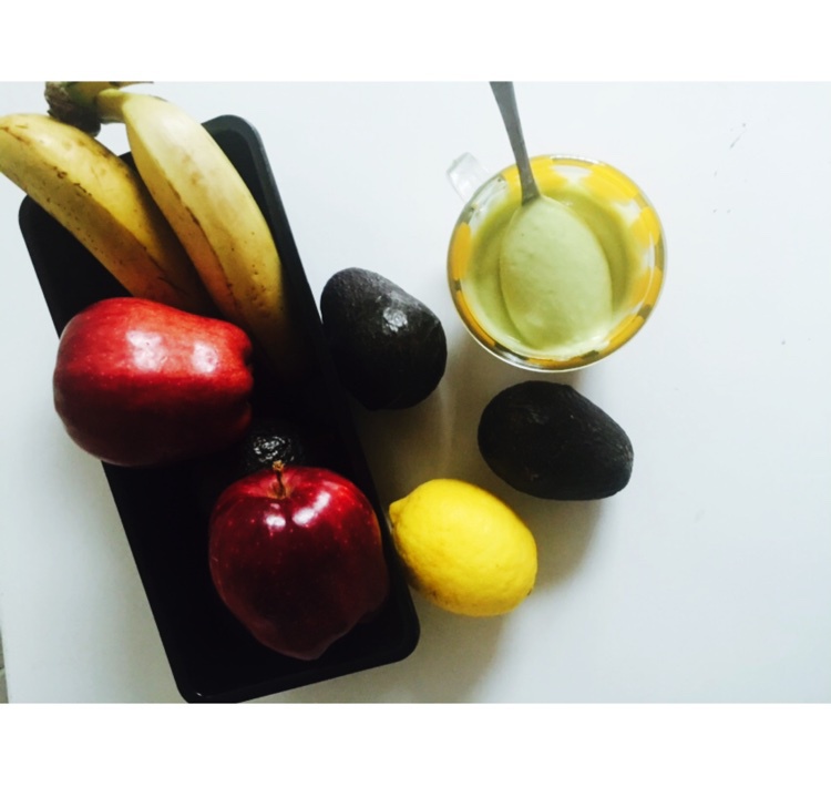 牛油果香蕉奶昔