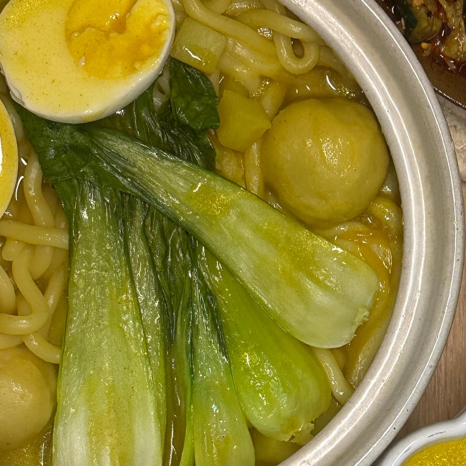 咖喱鱼丸乌冬面