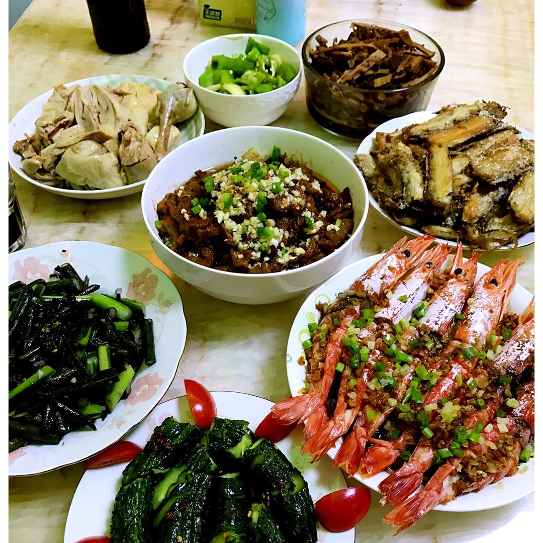 蒜蓉粉丝蒸大虾