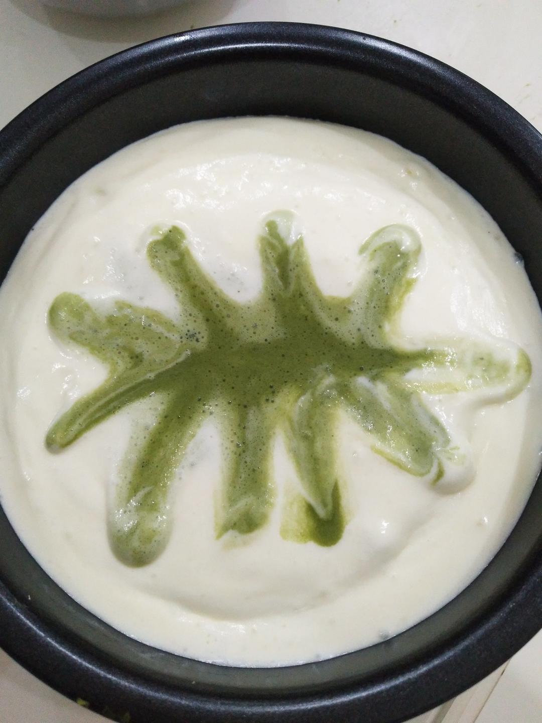 渐变抹茶慕斯蛋糕：我Amanda带着既美又作的抹茶甜点又来了！【曼食慢语】