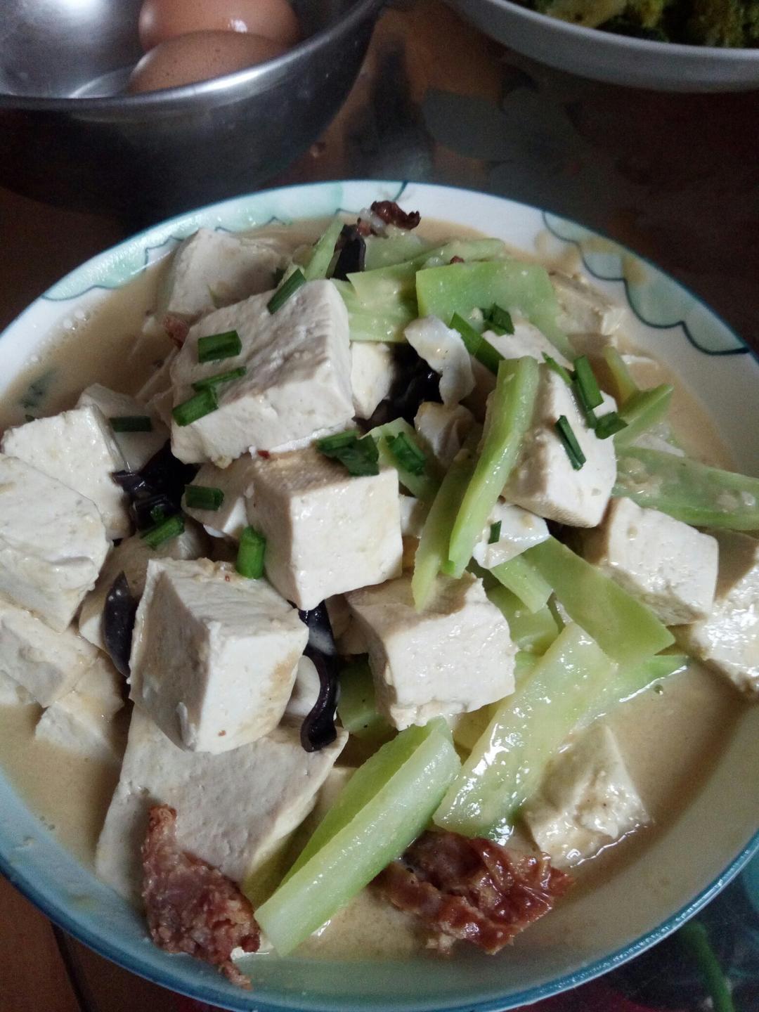 咸蛋烧豆腐～～孩子爱吃的下饭菜！